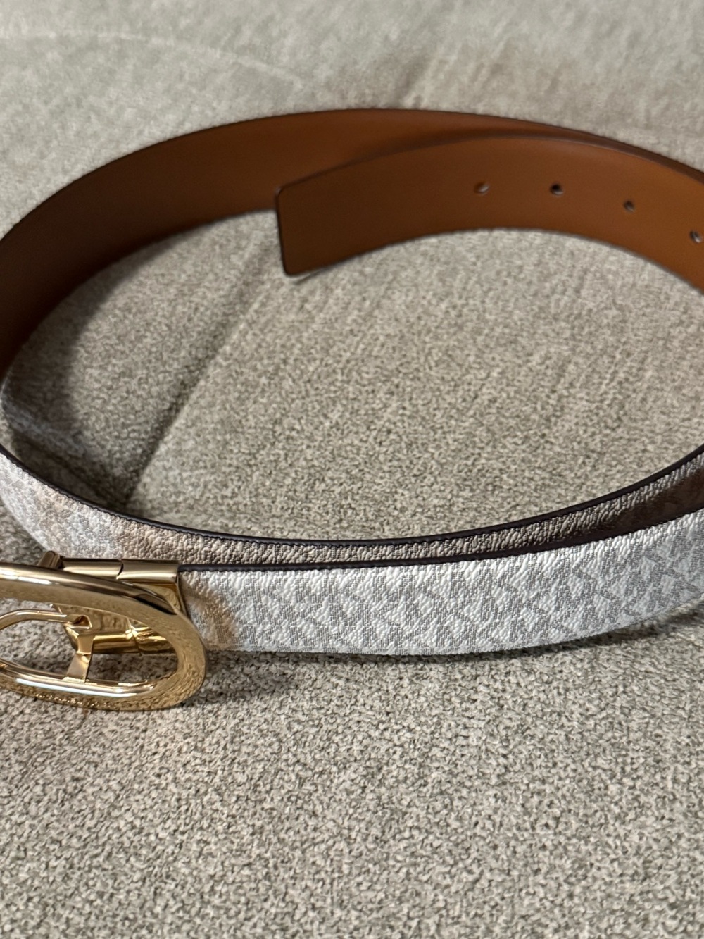 Michael Kors White Signature Leather Belt with Gold-Tone Oval Buckle 42 in - Picture 7 of 7